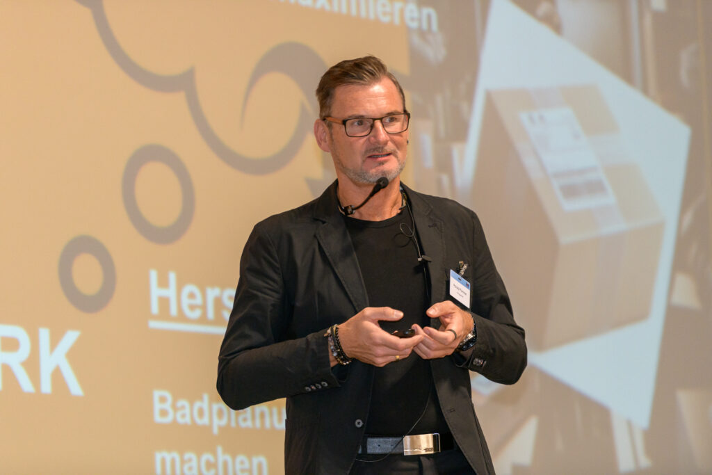 Ronald Pommer am VIZ Trendkongress 2024 (c) Michael Pyerin