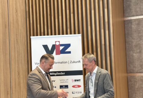 Überreichung und Danksagung an Georg Schabereiter